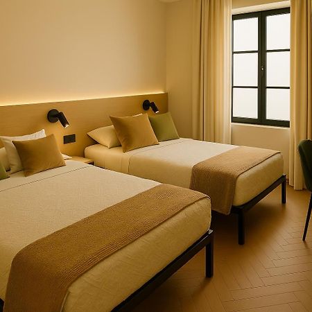 Ella Hostel Boqueria Барселона Экстерьер фото