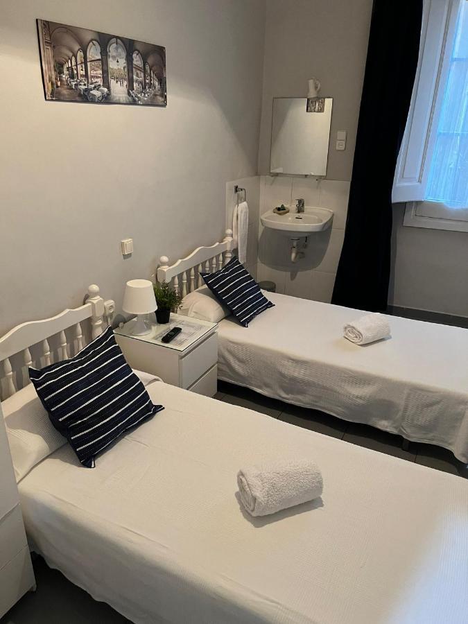 Ella Hostel Boqueria Барселона Экстерьер фото