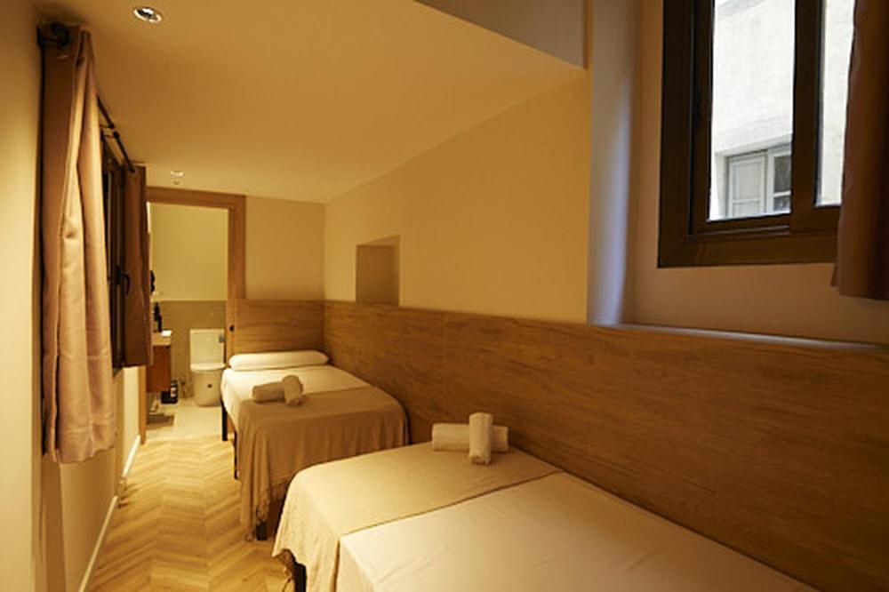 Ella Hostel Boqueria Барселона Экстерьер фото