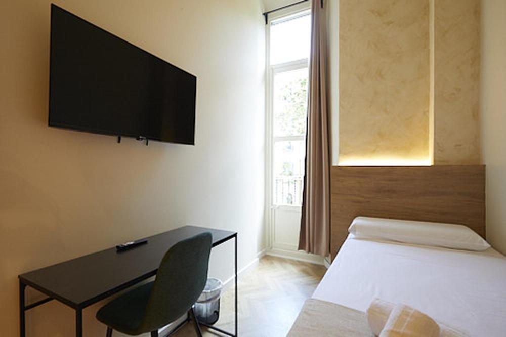 Ella Hostel Boqueria Барселона Экстерьер фото