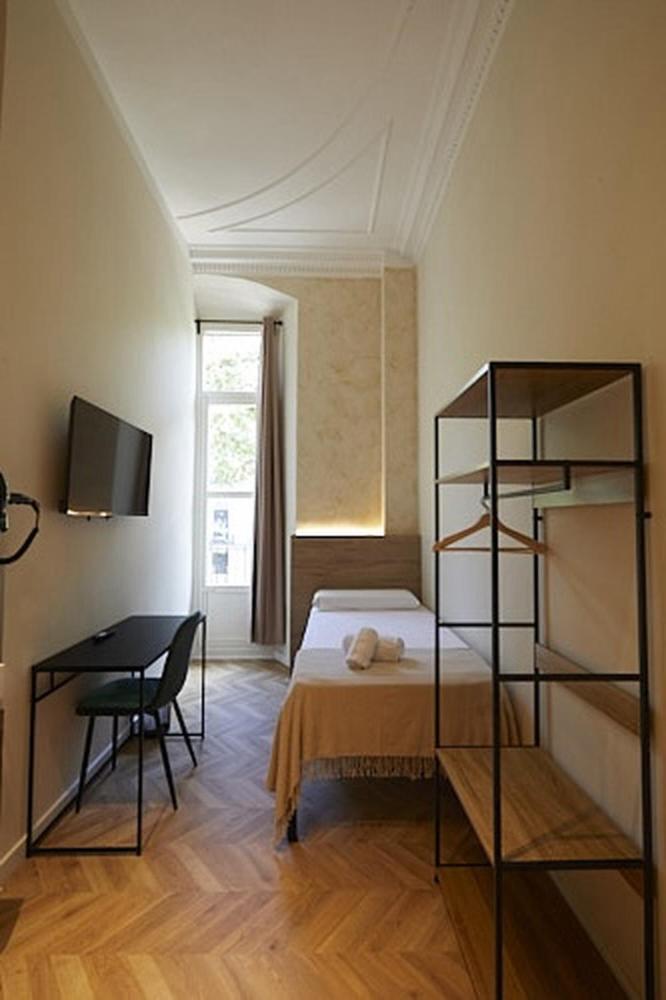 Ella Hostel Boqueria Барселона Экстерьер фото
