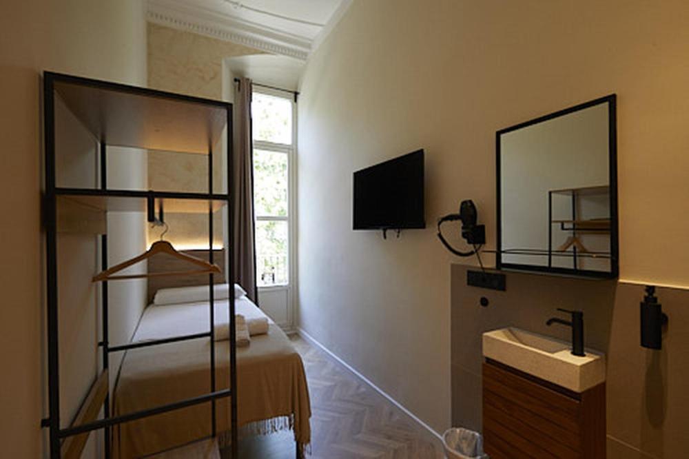Ella Hostel Boqueria Барселона Экстерьер фото