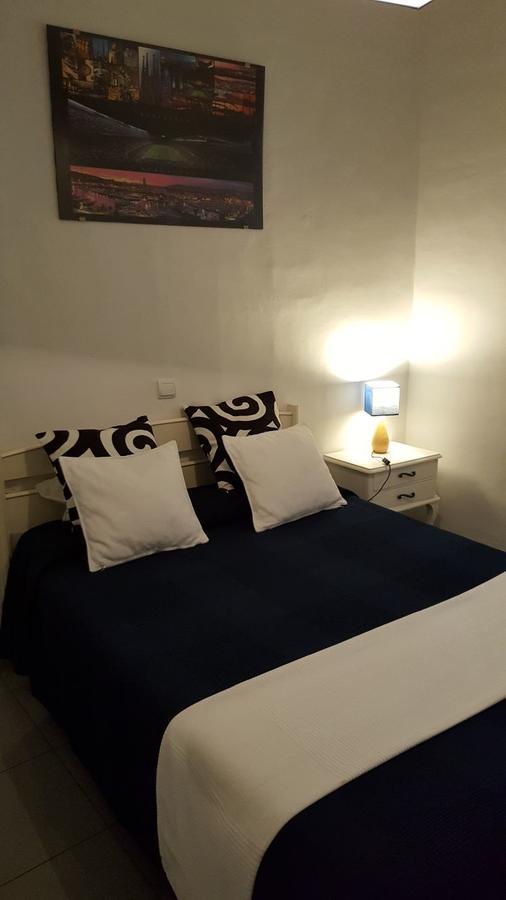 Ella Hostel Boqueria Барселона Экстерьер фото