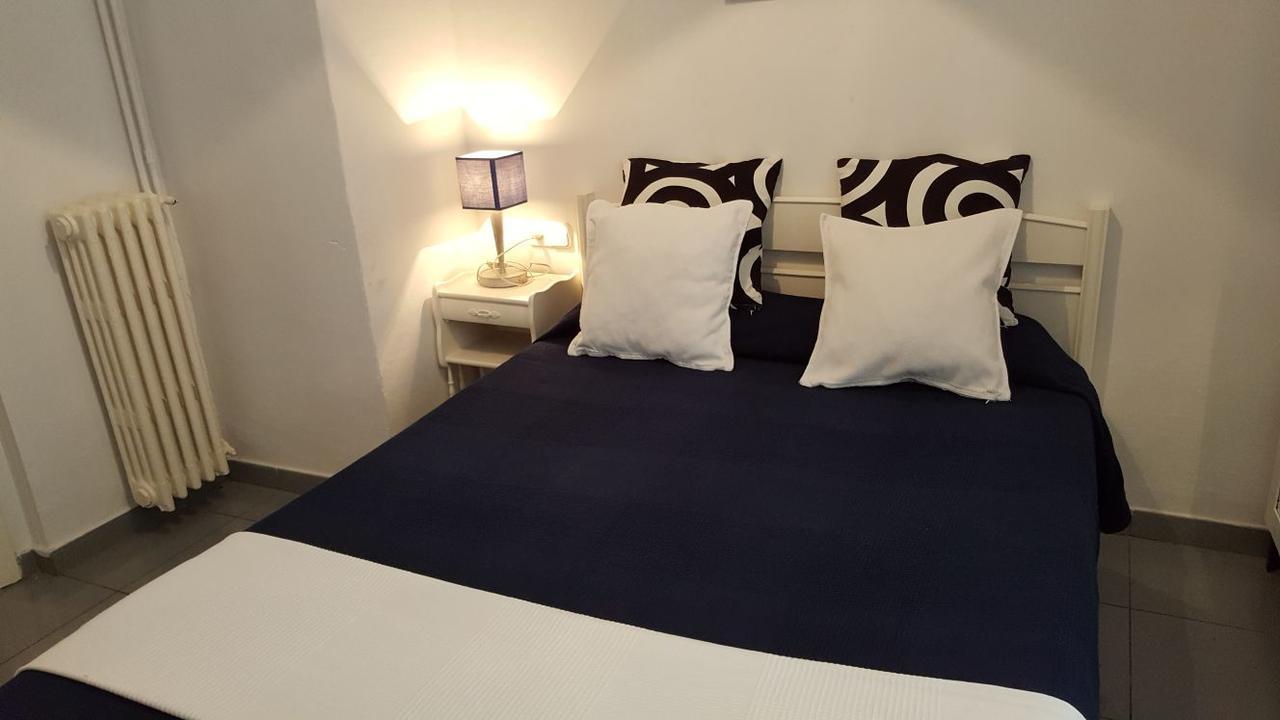 Ella Hostel Boqueria Барселона Экстерьер фото